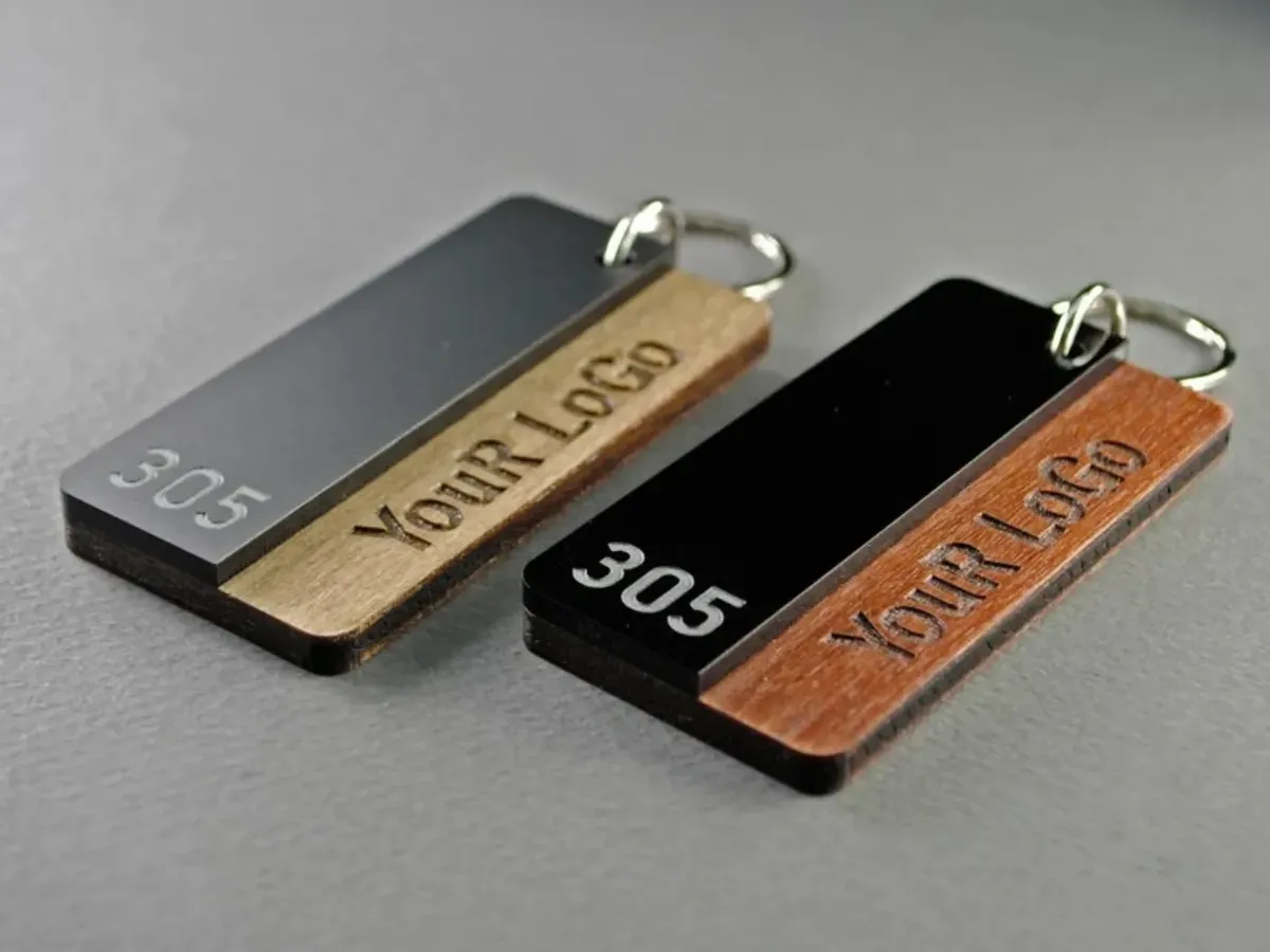 Llavero Moderno personalizado para Hoteles, Key Tag con su logo y número de habitación - Image 2