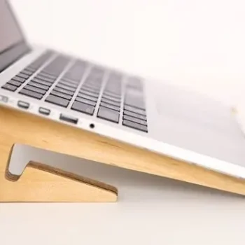 Soporte NOTEBOOK - MADERA PERSONALIZADA